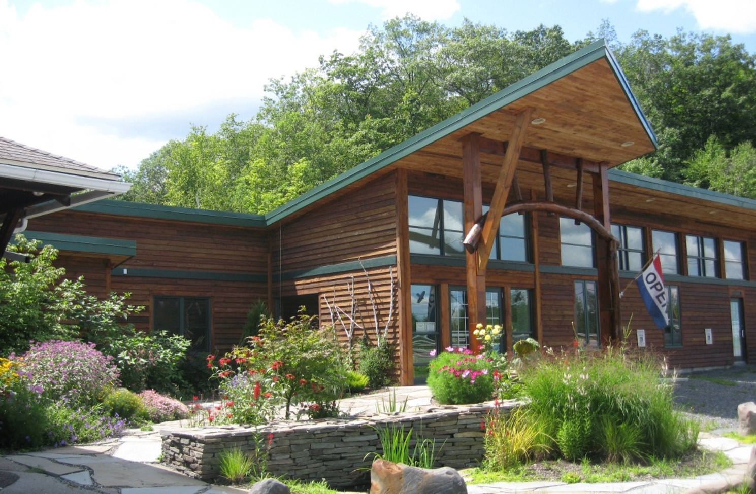 A picture of the Agroforestry Resource Center building in Acra, NY.